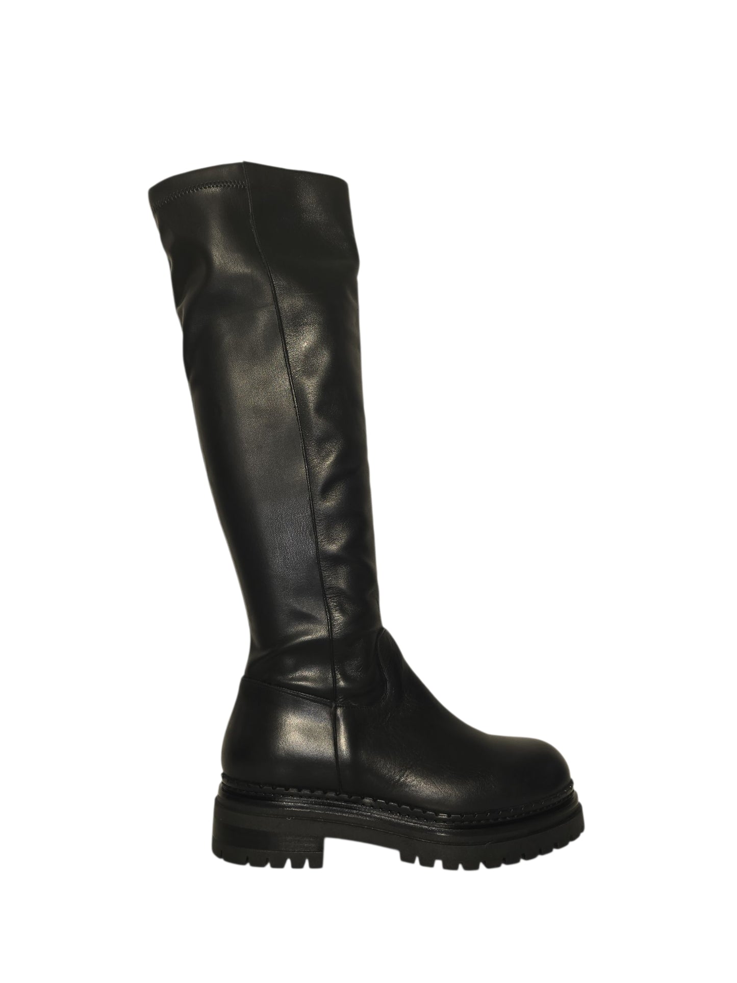 Aury 22 Black