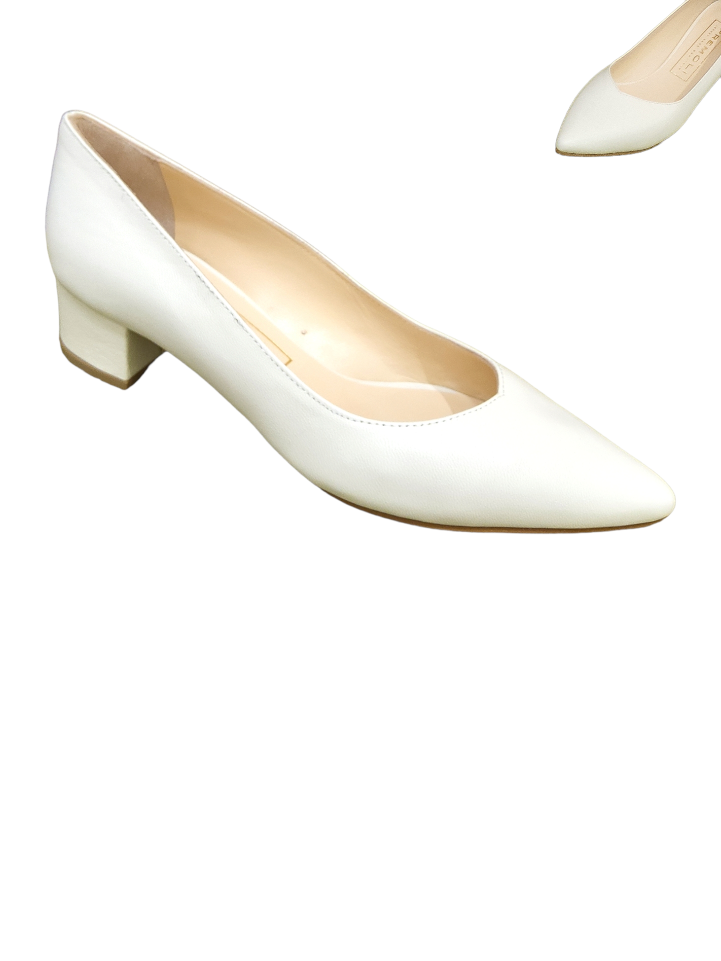Cream leather court shoe