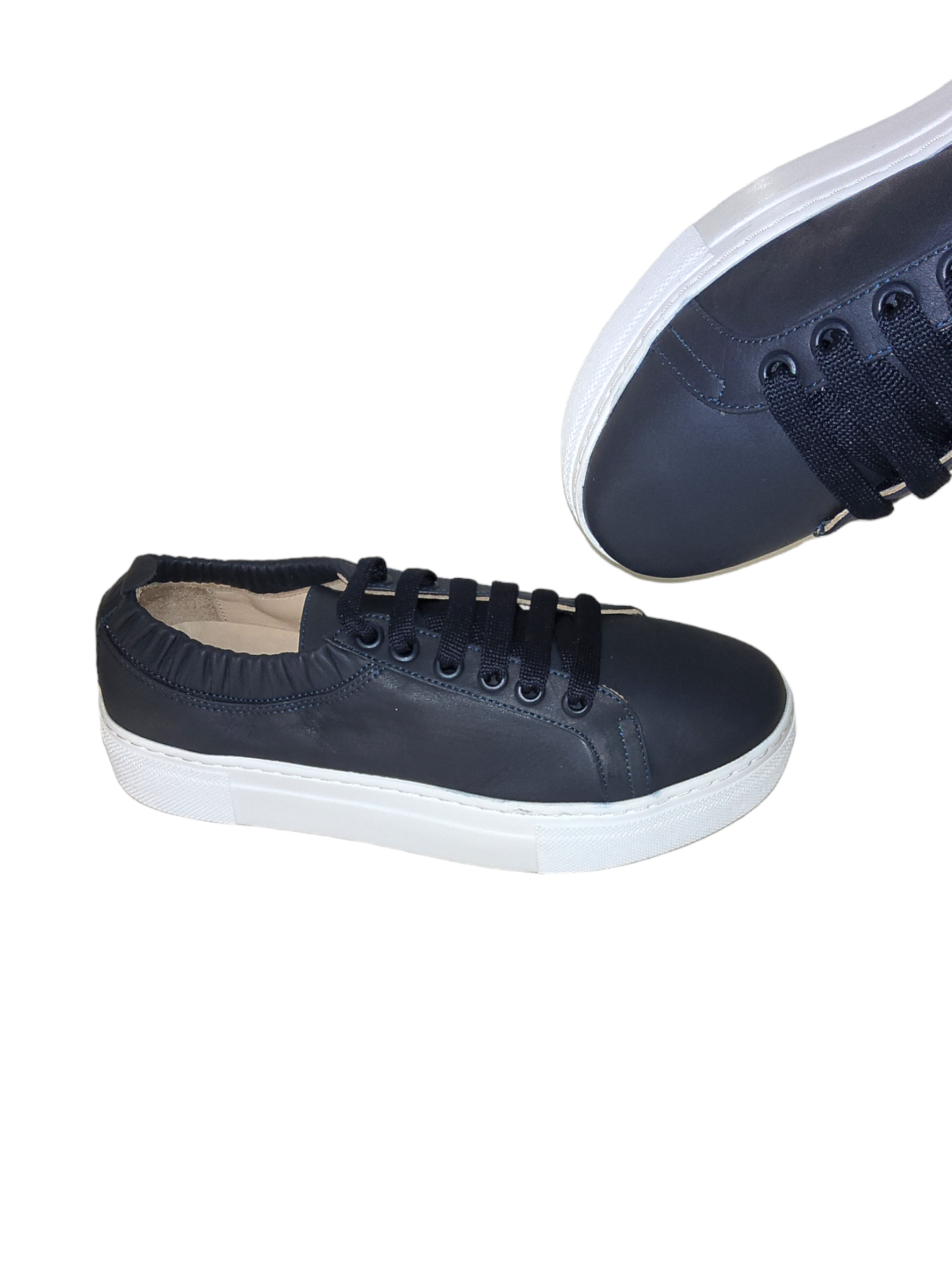 Navy leather sneakers