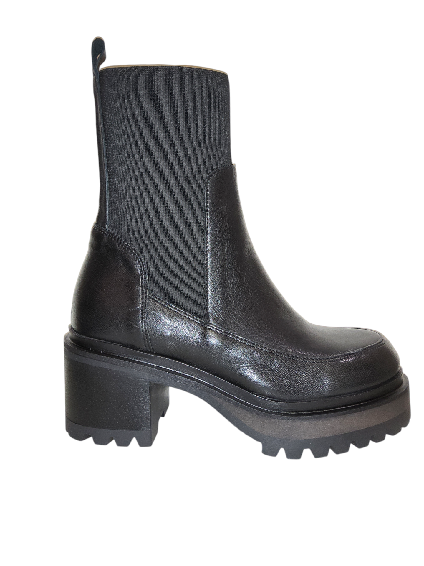 Black leather Chelsea boots