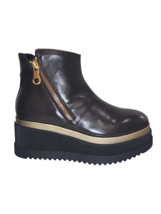 M.Moreo brown leather platform boots