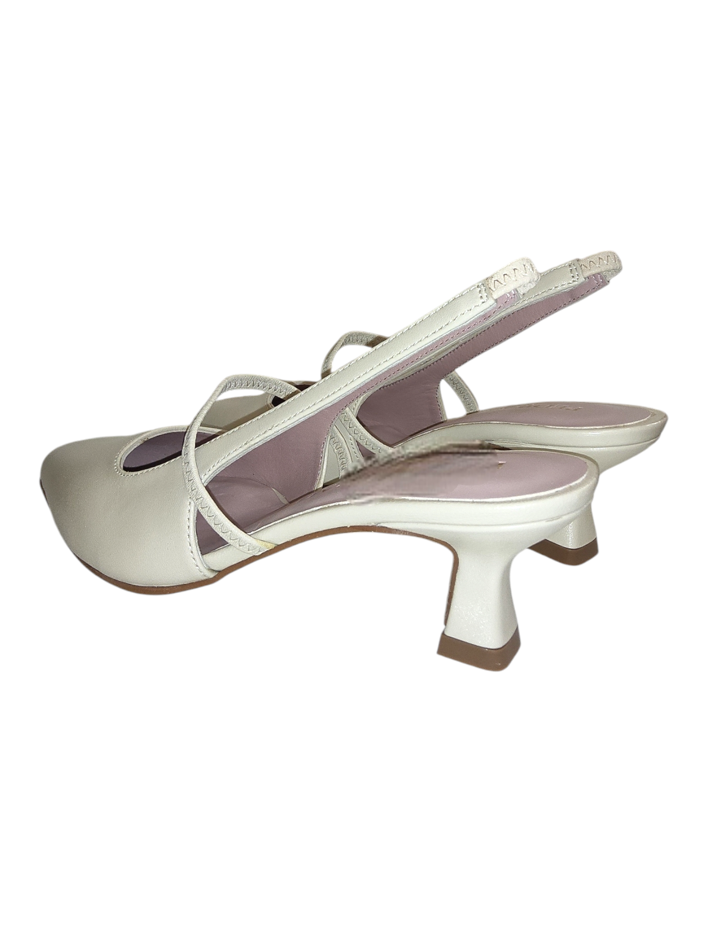 Beige leather slingback shoe