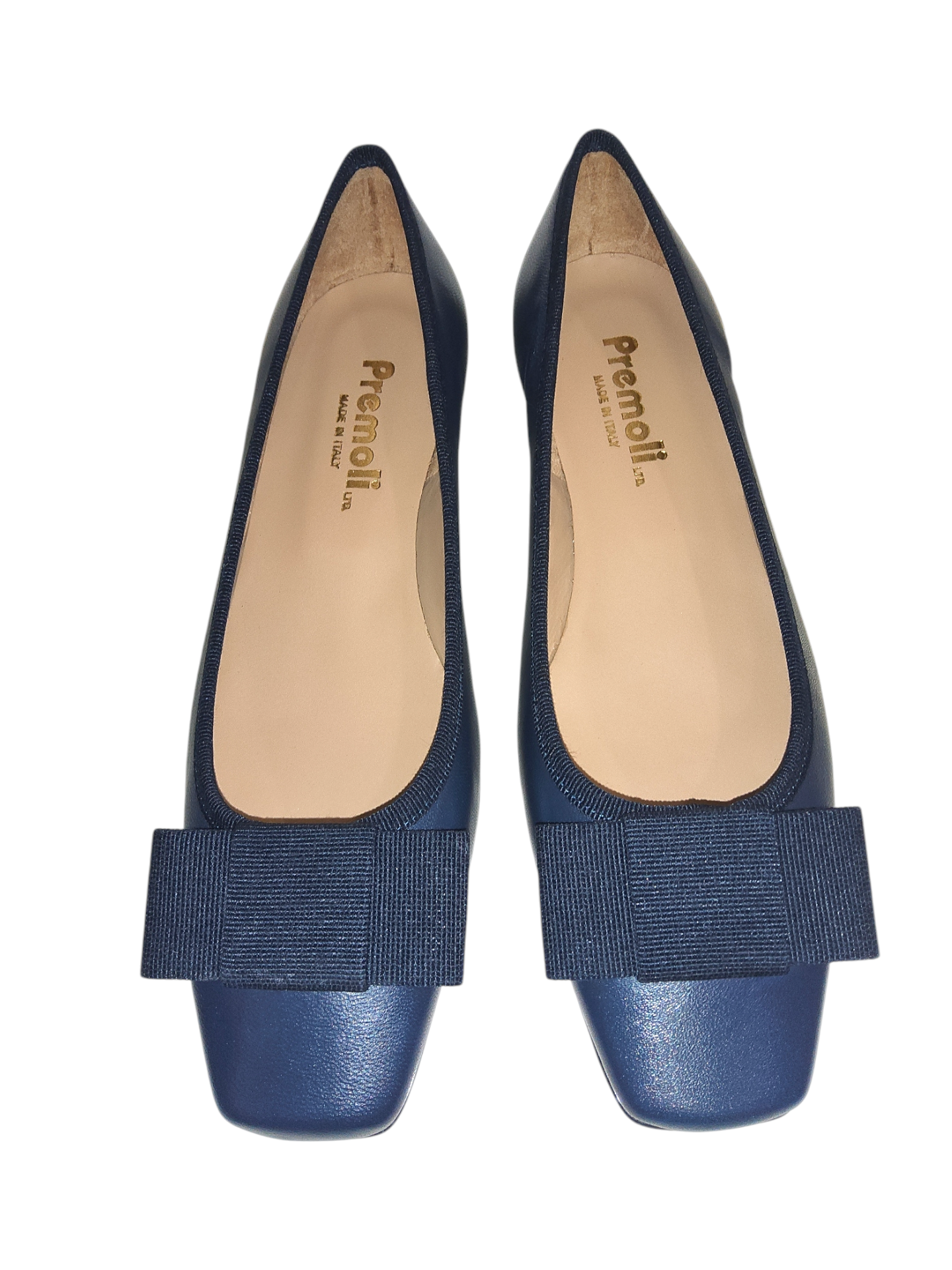 Blue leather heeled shoe