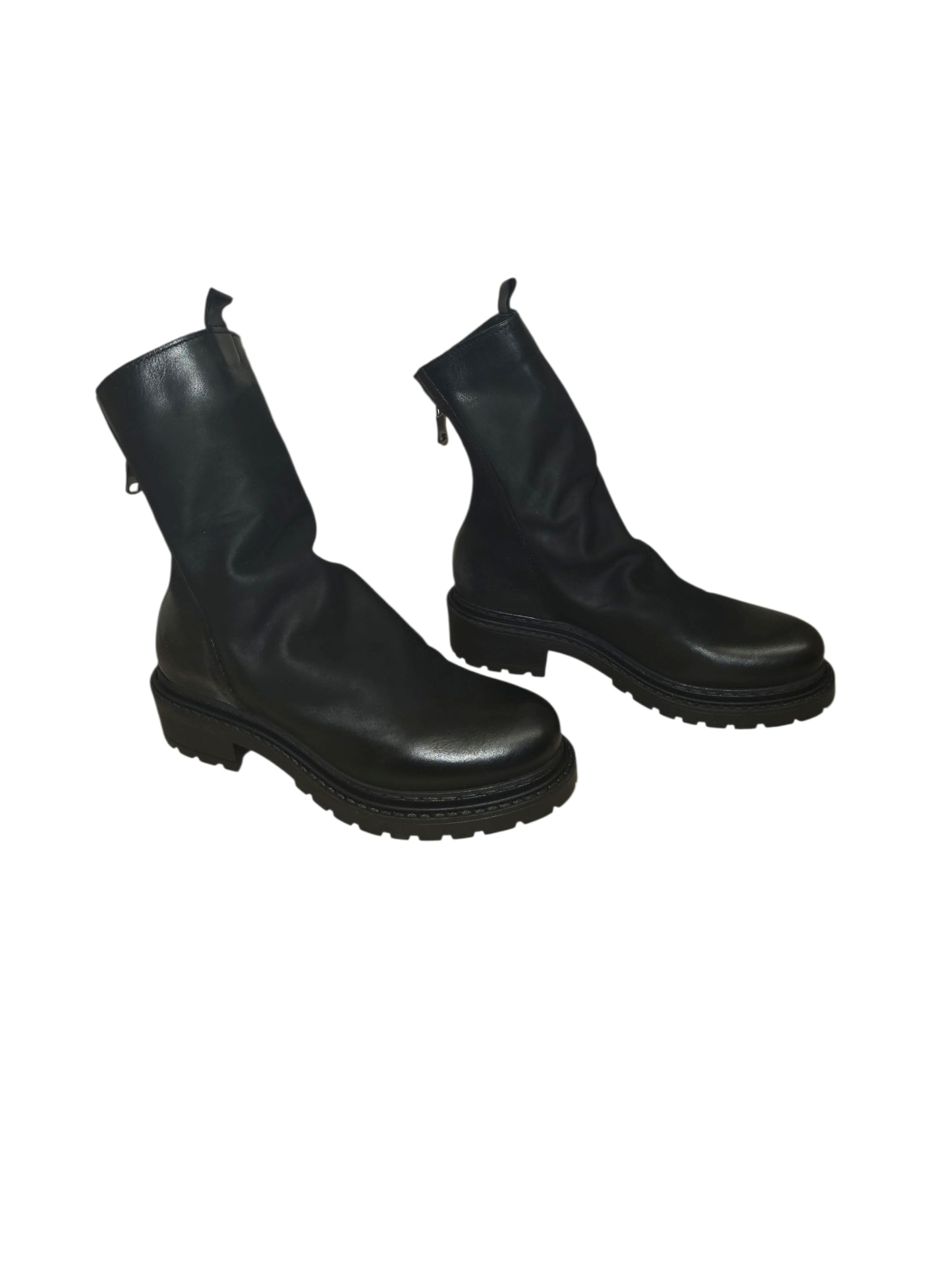 MA05 BLACK