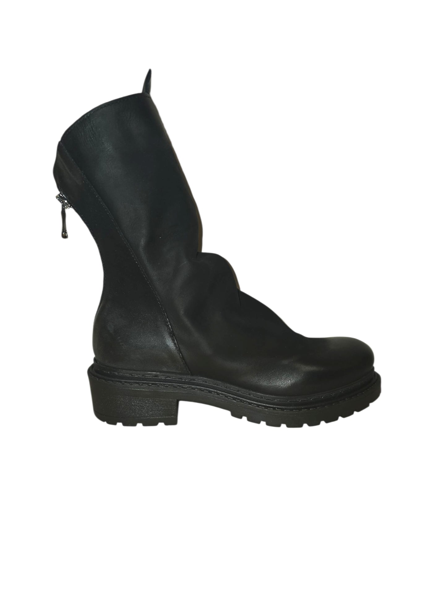 MA05 BLACK