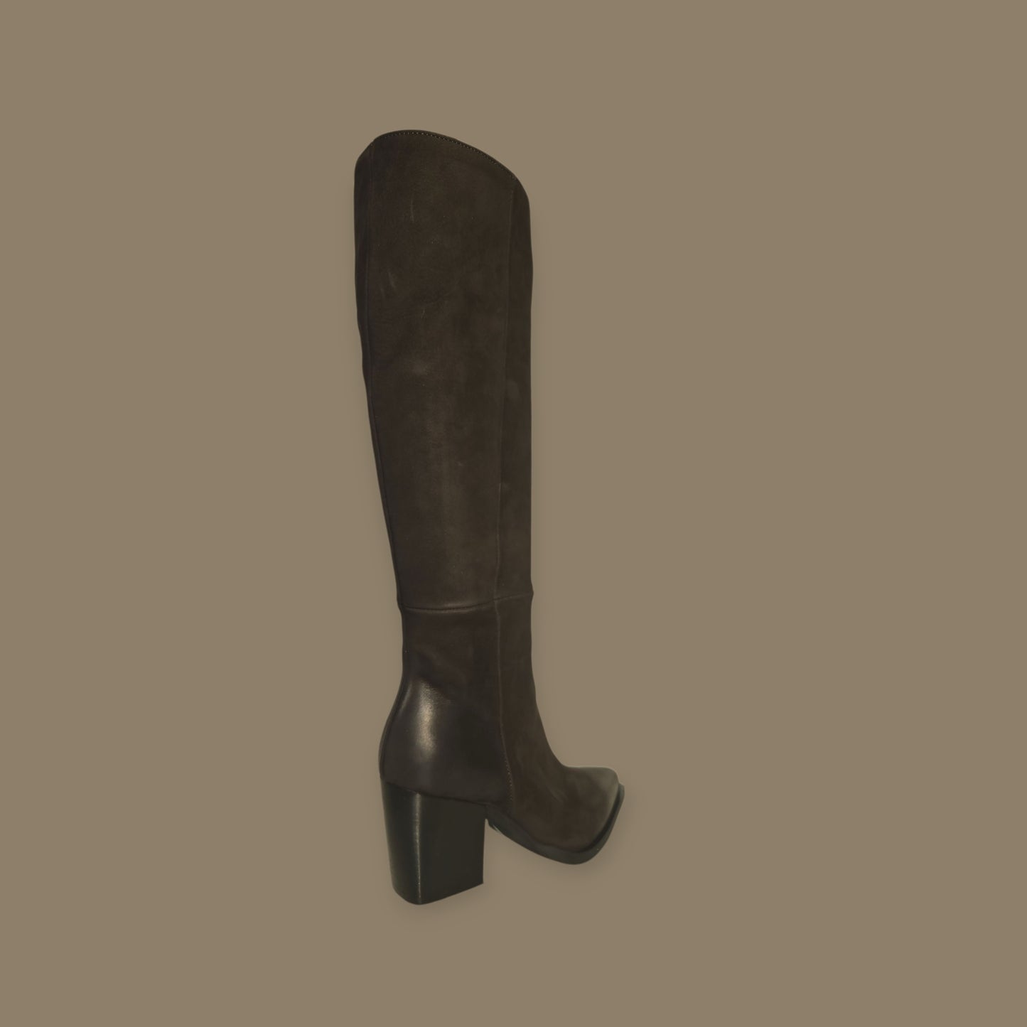 Nada01 Brown